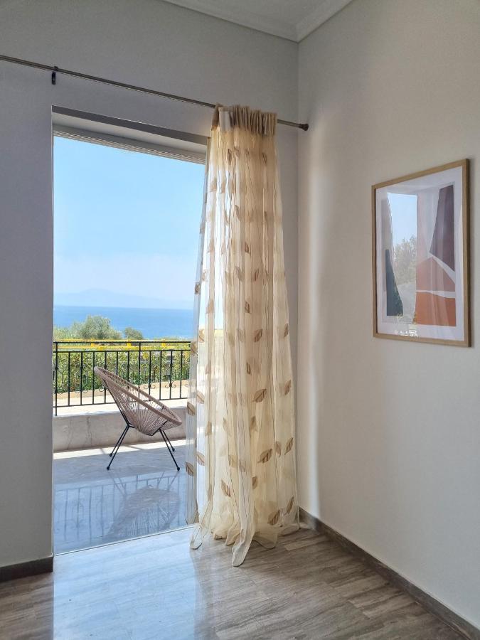 Almyros Aktis Seaview Apartment Kalamata Exterior photo