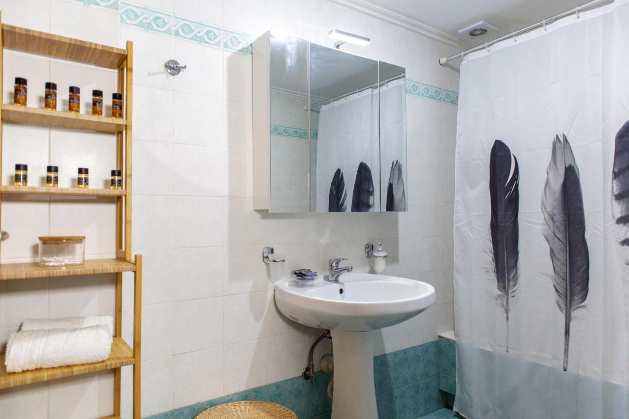 Almyros Aktis Seaview Apartment Kalamata Exterior photo