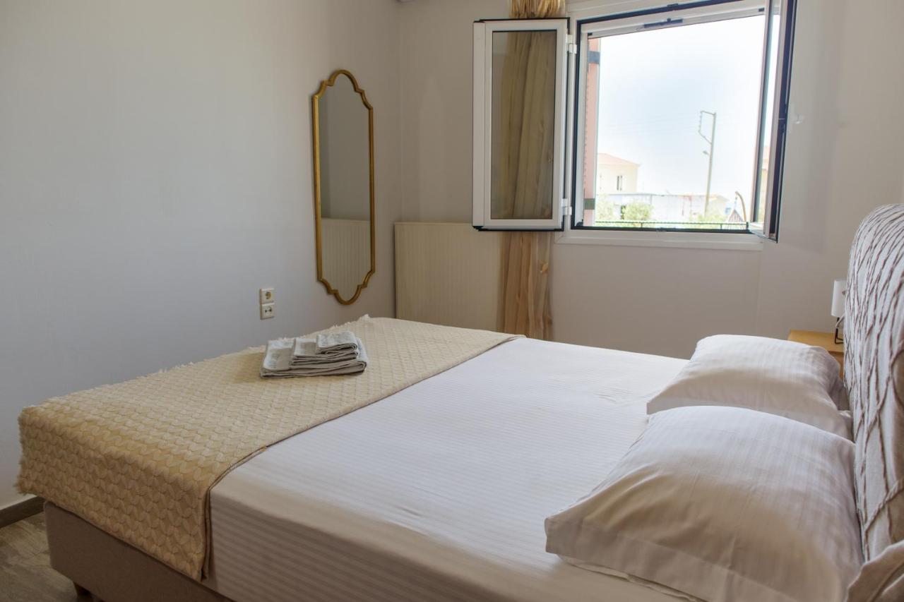 Almyros Aktis Seaview Apartment Kalamata Exterior photo