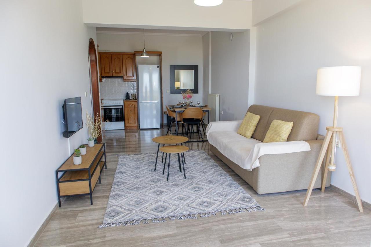 Almyros Aktis Seaview Apartment Kalamata Exterior photo