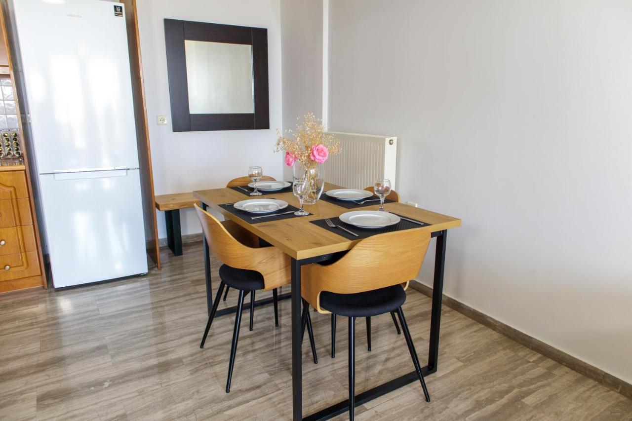 Almyros Aktis Seaview Apartment Kalamata Exterior photo