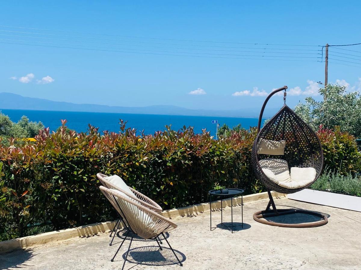 Almyros Aktis Seaview Apartment Kalamata Exterior photo